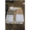Image 2 : 8- Boxes of tiles, 12" x12"