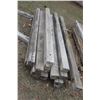 Image 1 : 16- 3 1/2" x 4 1/2", 7' posts