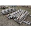 Image 3 : 16- 3 1/2" x 4 1/2", 7' posts