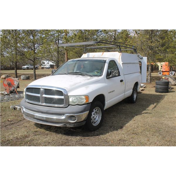 Approx. 2006 1/2 ton, 2x4, white dodge 1500 c/w work canopy (no keys, sold for parts, no exceptions)