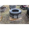 Image 1 : 2- 11R24.5 tires (used)