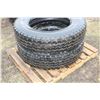 Image 2 : 2- 11R24.5 tires (used)