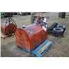 Image 2 : Red tidy tank c/w elec. Pump