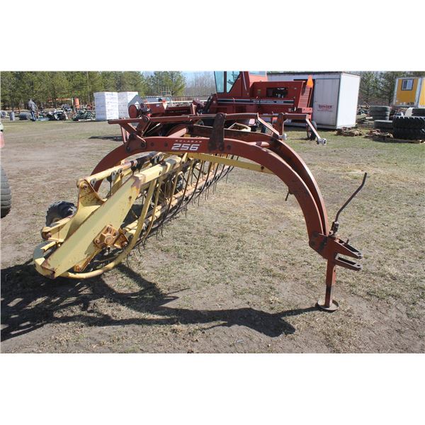 NH 256, 5 bar side delivery rake