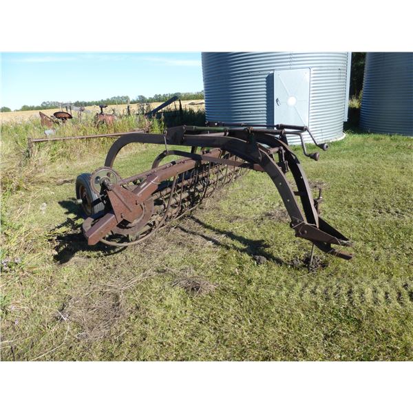 Oliver 5 bar rake (At Adolph's, PH. Adolph Pasay- 780-942-2153)