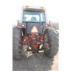 Image 8 : IH 986 Tractor 105 PTO Hp CAHR, 20.8x38's, dual PTO, 3 hyds, after market 3 pt, showing 2569 hrs, us