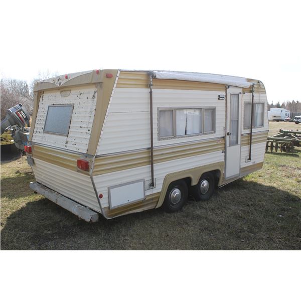 Older 14' Holiday trailer, #31791-27, tandem axle