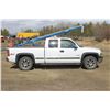 Image 6 : 1999 Chev 1500 ext. cab 4x4, V8 Auto, showing 281021 km, mag wheels, power windows, box cover, mag w