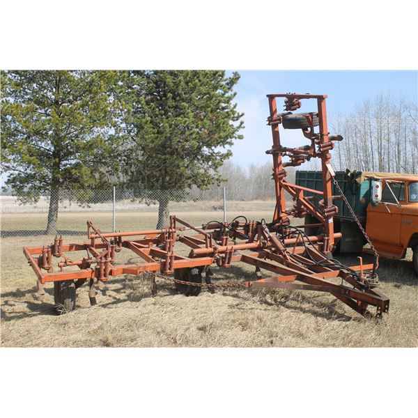 CCIL cultivator, 24', C/W Ram