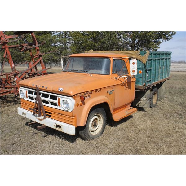 1968 Dodge 300, 1 ton, V8, 4 spd, 10' B&H, parked approx. 10 year, #D3J2J22538 (had running on May 1