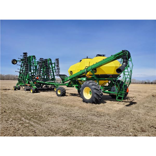 Approx. 2010 JD 1830 Cultivator 57', 10" spacing, c/w rub packers #A01830X735193, single shoot c/w 1