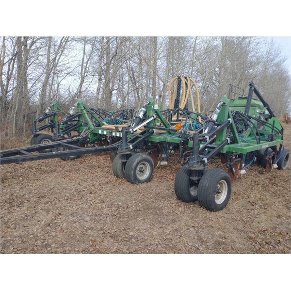 Concord 24' Air drill c/w 1100 tank (has not been used for 10 years, nice condition, selling off sit