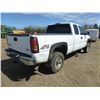 Image 2 : 2007 GMC 2500 ext. cab, 4x4 V8 auto, showing 164,164 Km, 5th wheel rails, #1GTHK29U67E117092, runs n