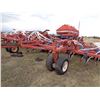 Image 1 : Morris, Approx. 42', Maxim drill, 8" spacing, new air hoses c/w 3 comp 7252 tank (tank SN. 752980252