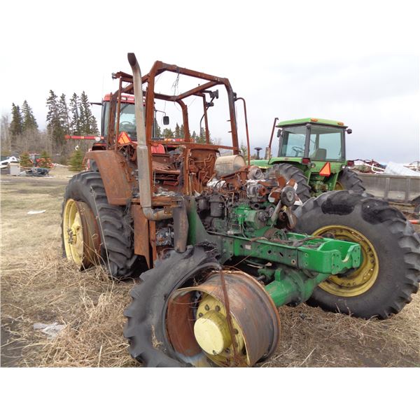 BURNT 2003 JD 7810 tractor FWA (Salvage only), 3 hyd., F 420x28 & R 520x38 rubbers, SN.