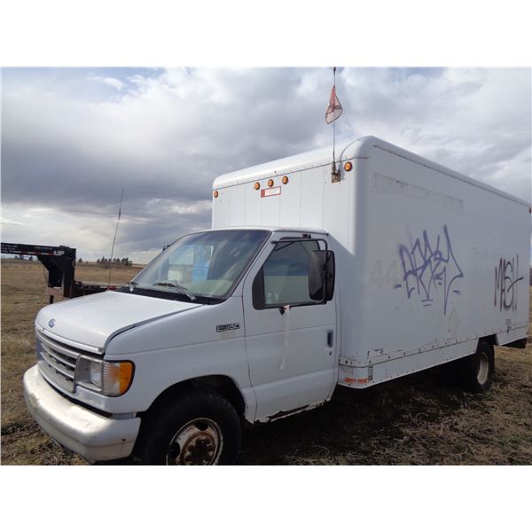 White E350, Diesel, auto, 16' van box, roll-up doors, SN. 1FDKE30M4RHC20055 (PH Terry (780) 907-4064