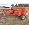 Image 3 : NH 320 Square baler, 64" pickup, hyd. Tension, 1/4 turn, SN. 570346 (PH Terry (780) 907-4064) Locati