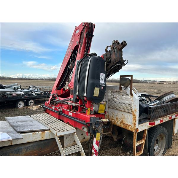 Fassi knuckle picker c/w outriggers, Model: F80 A-24, SN. 0803-8158 (Buyer responsible for removal)
