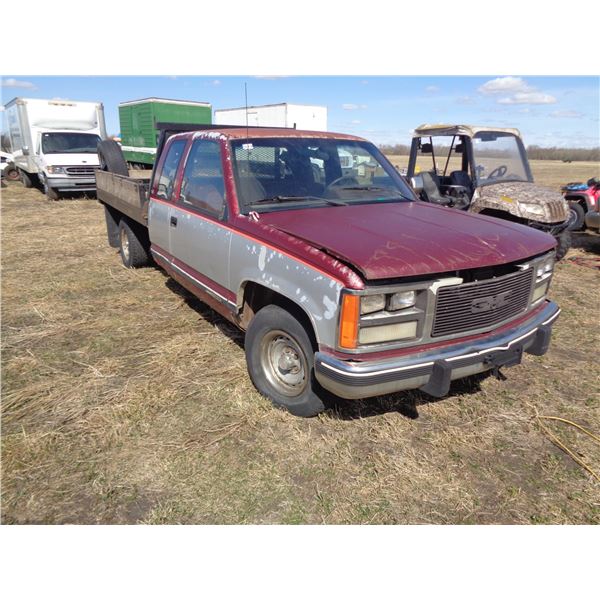 GMC ext. cab, gas, auto, VIN.2GTEC19K6J1555919 (PH Terry (780) 907-4064) Location 4.1 Km North from 