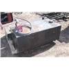 Image 2 : 50"x24" Fuel tank w/ 12 volt pump