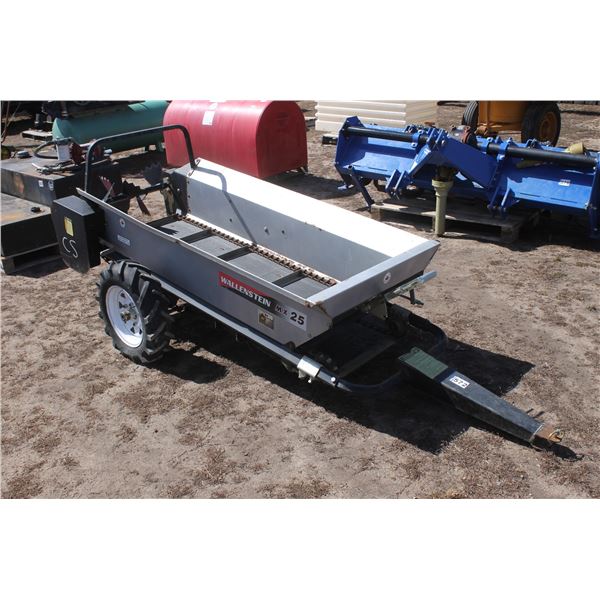 Wallenstein Mx25 82"x36" Ground drive spreader as new