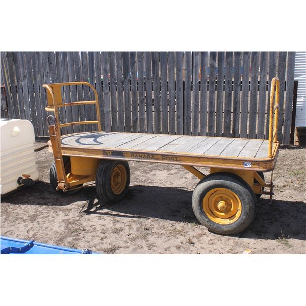 42"x10' Canada Post wagon