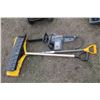 Image 2 : Oregon 16" electric chainsaw +2 snow shovles