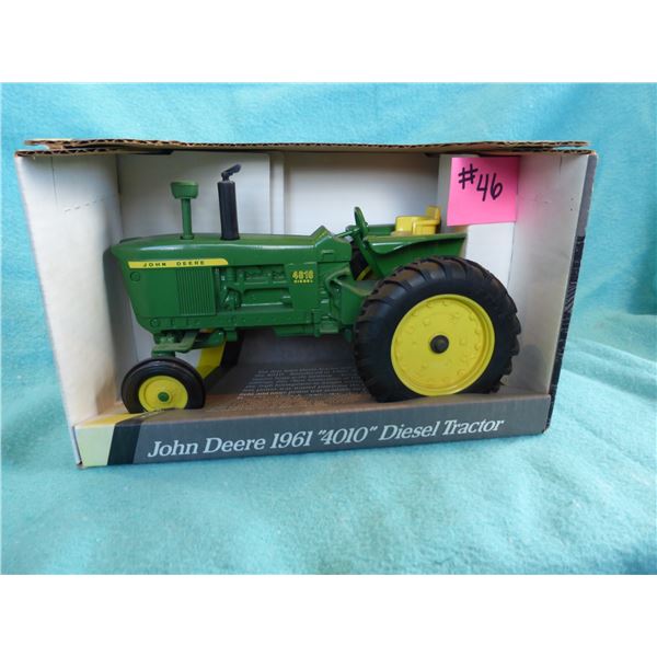 1/16 JD 1961 4010 Diesel tractor