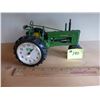 Image 1 : 1/16 JD Model B tractor clock
