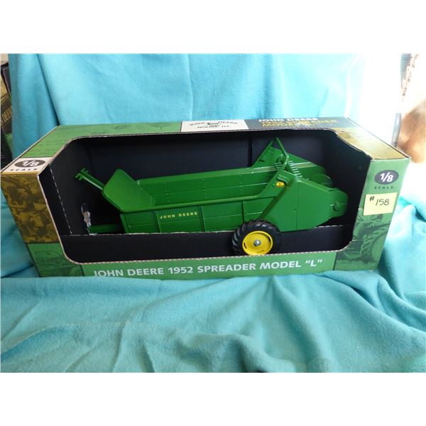 1/8 JD 1952 Spreader Model L