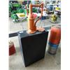 Image 2 : Orange & Black oil dispenser