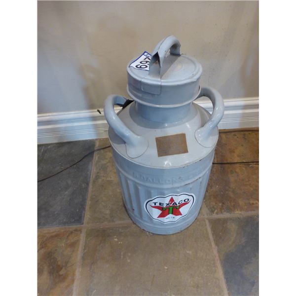 21" x 10 1/2" oil can Texaco