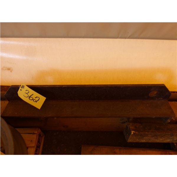 Forklift spreader bar, 30" L