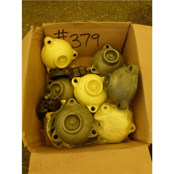 Axle caps with grease zerks