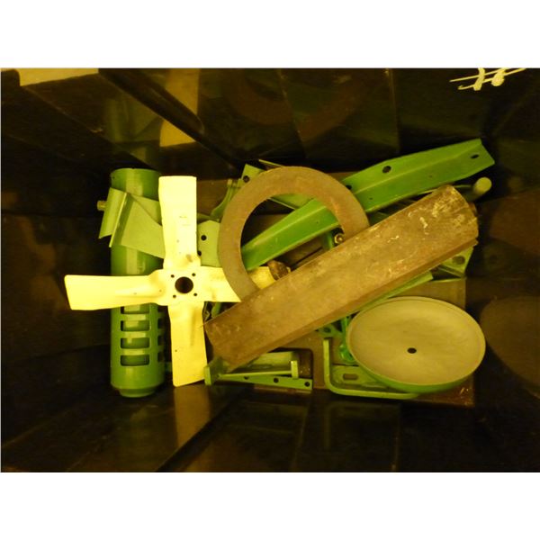 Qty of parts for JD Model  LA