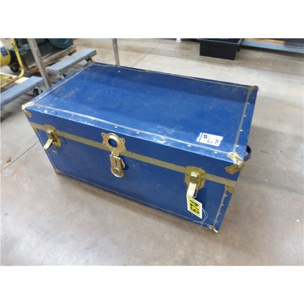 Blue trunk, 32" x 16" x 18"D c/w flexible dry vent ducting
