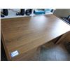 Image 4 : Office desk, 60"L x 29"H x 30"D
