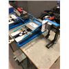 Image 2 : KURT HD690 VICE WITH KURT SIDEWINDER VICE AND KURT PARALLEL KEEPER