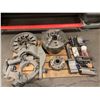 Image 9 : J1MT 360 X1000 3 PHASE 220/440V INDUSTRIAL LATHE  WITH ASSORTED LATHE TOOLING AND MAINTENANCE KIT
