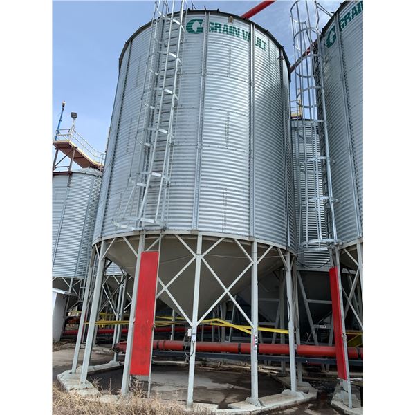 Grain Vault Hopper Bottom Bin - 21' Diameter, 6 Ring High - Purchaser is solely responsible for dism