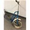 Image 2 : Antique Italian Scooter