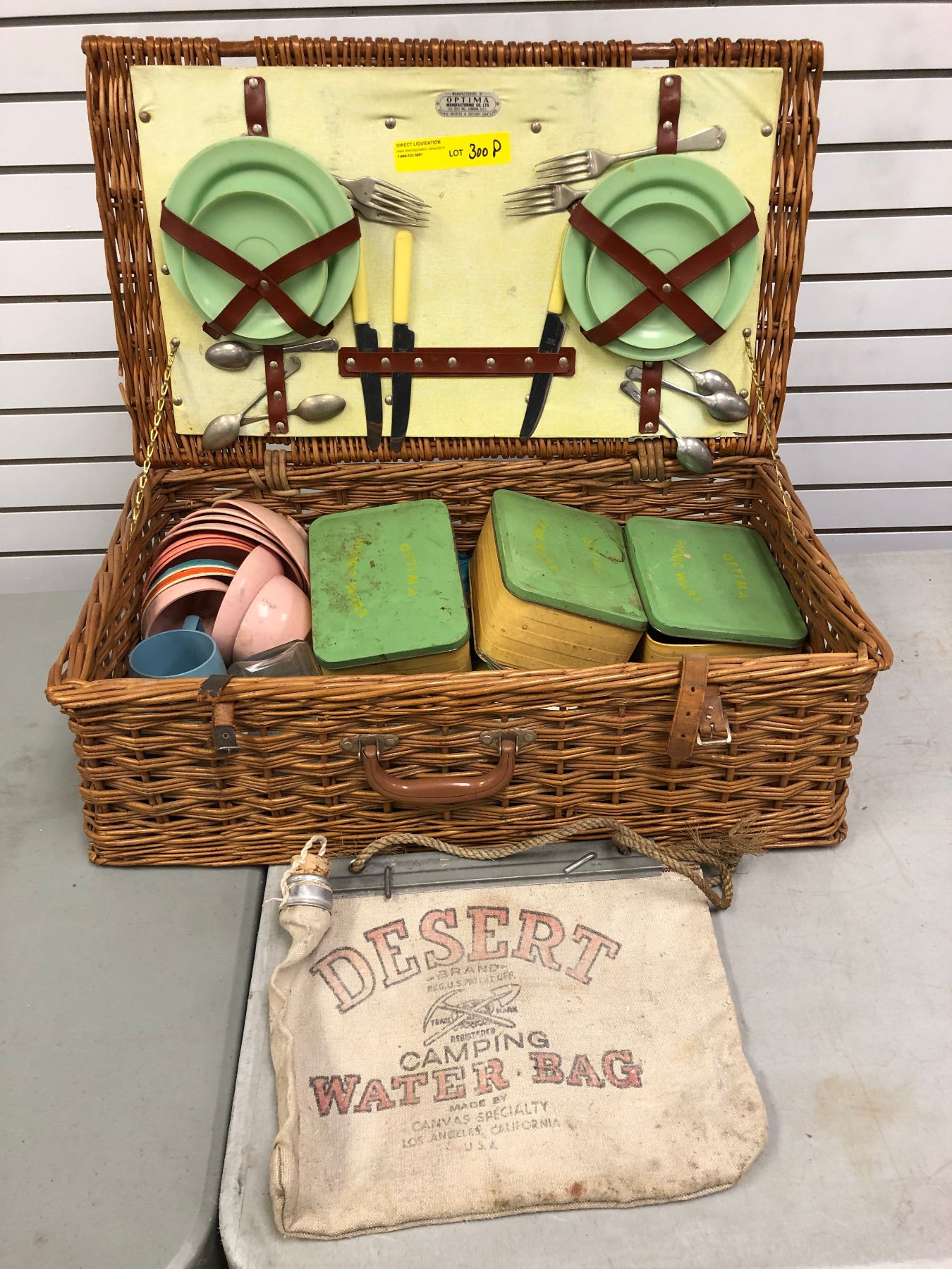 Picnic Box Invention Full Set of Vintage Optima Picnic Basket