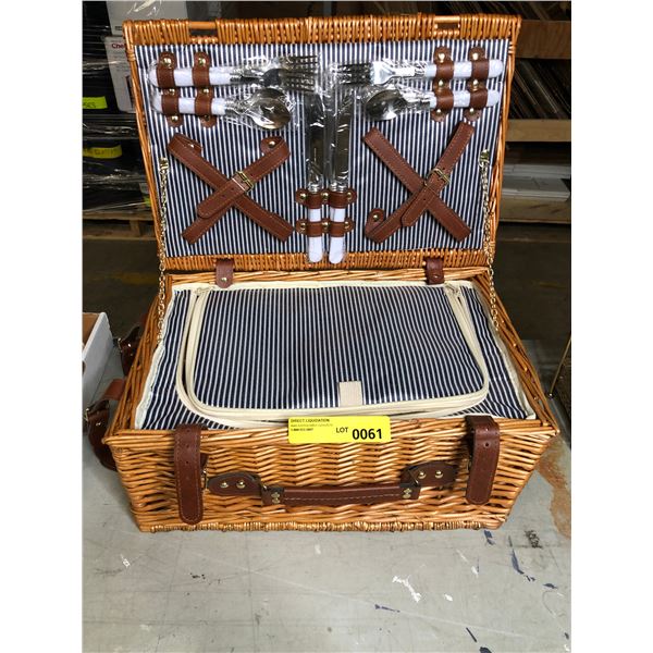 New picnic basket kit - includes cutlery/ cups/ plates