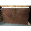 Image 1 : Wooden Lidded Trunk 32in 22in X 22in H