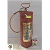 Image 1 : VINTAGE DECOR GUARDIAN 2 GALLON PUMP TANK