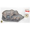 Image 1 : VINTAGE CERAMIC GRIZZLY BEAR/CUBS ON STAND