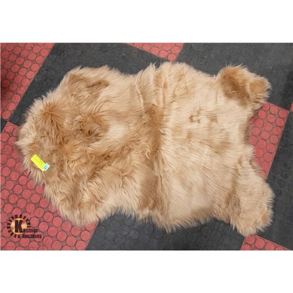 NEW FAUX FUR HOME DECOR RUG