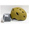 Image 1 : NEW ODOLAND XL HELMET AND SAFETY PAD KIT