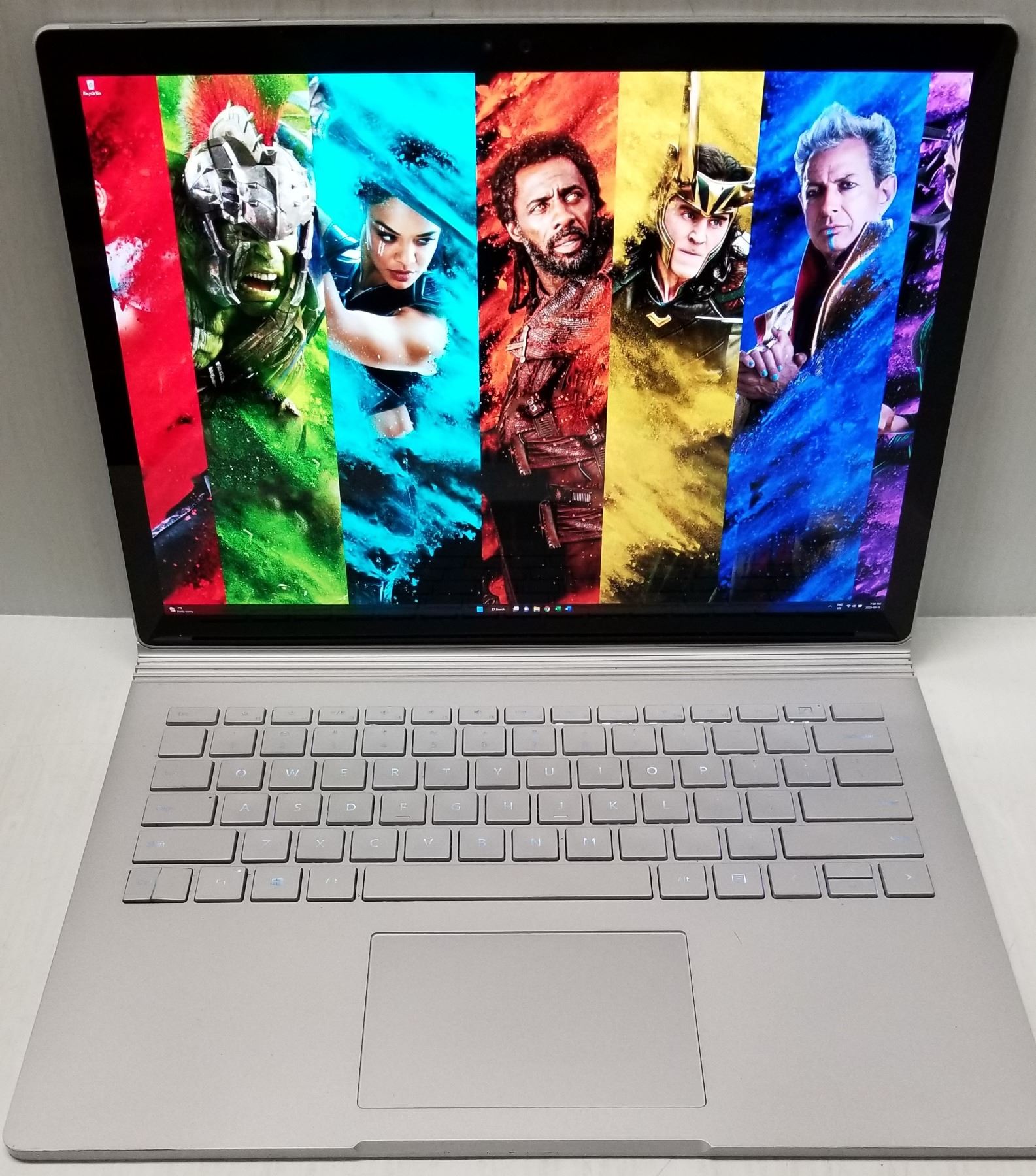 4K TOUCHSCREEN MICROSOFT SURFACE BOOK i5 2.5GHz
