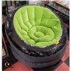 Image 1 : NEWLY BLOWN UP INFLATABLE LOUNGER CHAIR